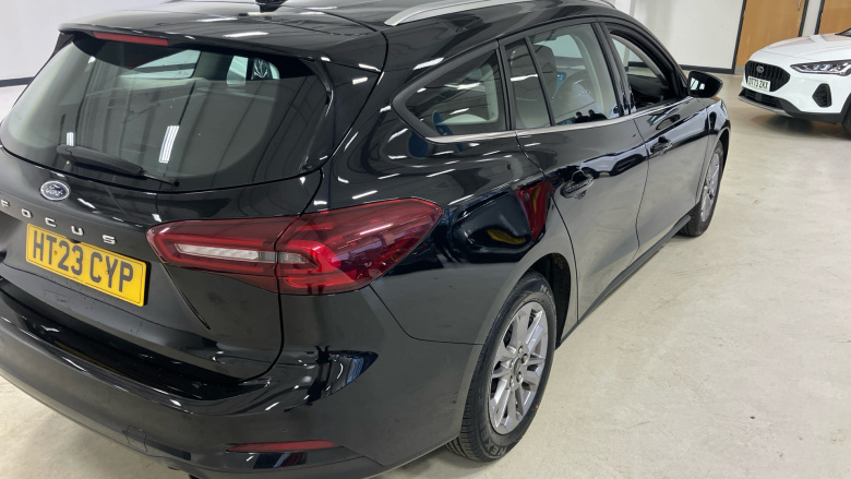 Ford Focus 1.0 EcoBoost Titanium 5dr Petrol Estate